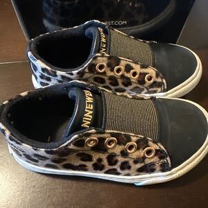Girls Shoes